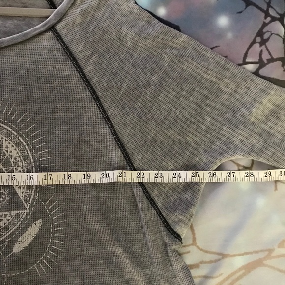 Mystical Billabong long sleeve top - Picture 6 of 14